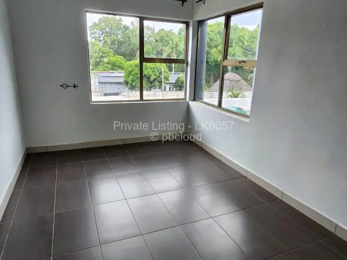 Townhouse/Cluster to Rent in Newlands, Harare