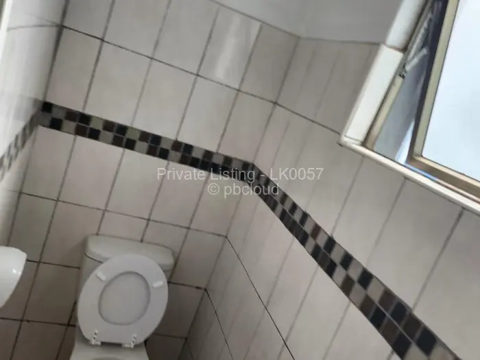 Townhouse/Cluster to Rent in Newlands, Harare