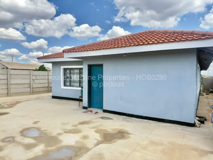 4 Bedroom House for Sale in Budiriro, Harare