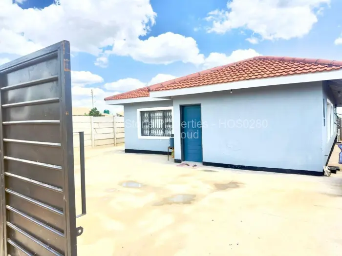 4 Bedroom House for Sale in Budiriro, Harare