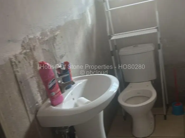 4 Bedroom House for Sale in Budiriro, Harare