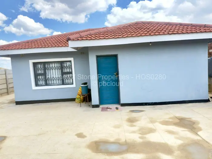 4 Bedroom House for Sale in Budiriro, Harare