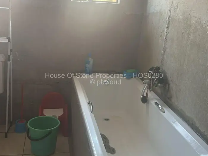 4 Bedroom House for Sale in Budiriro, Harare