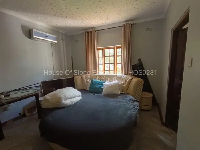6 Bedroom House for Sale in Philadelphia, Harare