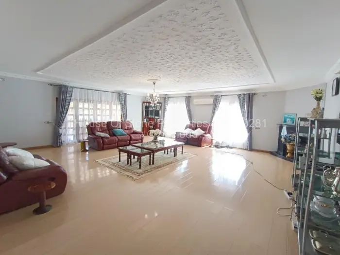 6 Bedroom House for Sale in Philadelphia, Harare