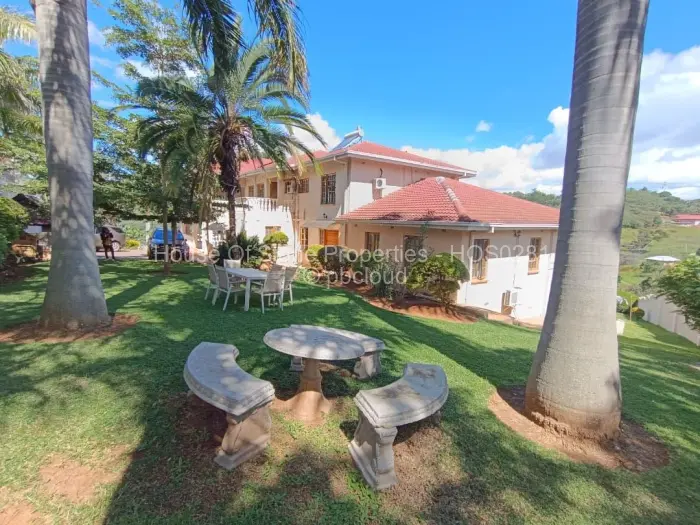 6 Bedroom House for Sale in Philadelphia, Harare