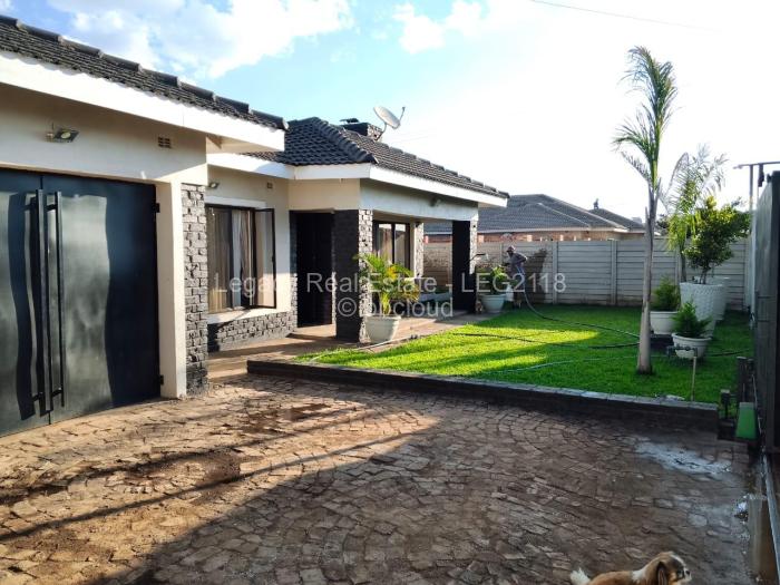 4 Bedroom House for Sale in Sandton Park, Harare