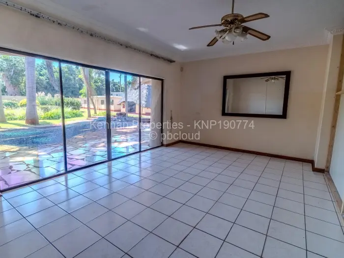 8 Bedroom House for Sale in Borrowdale, Harare
