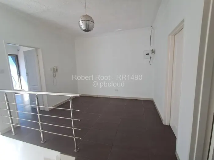 Townhouse/Cluster to Rent in Newlands, Harare