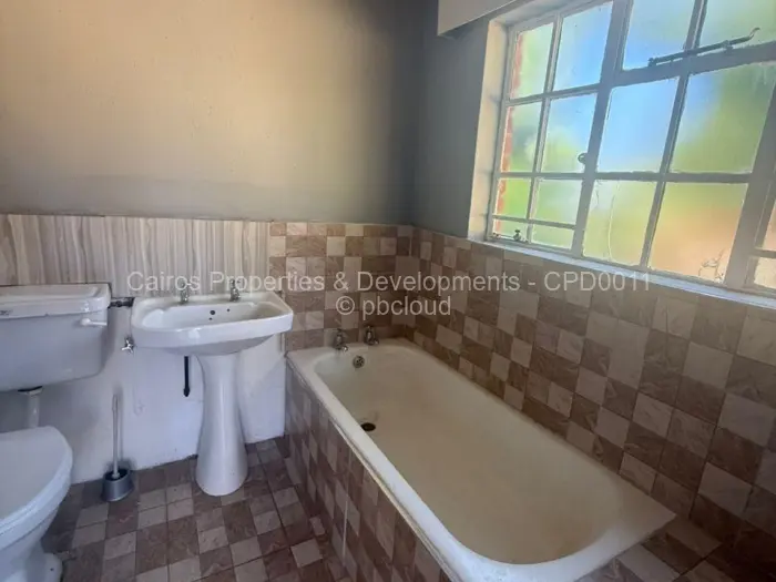 2 Bedroom House to Rent in Glen Lorne, Harare