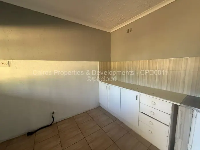 2 Bedroom House to Rent in Glen Lorne, Harare