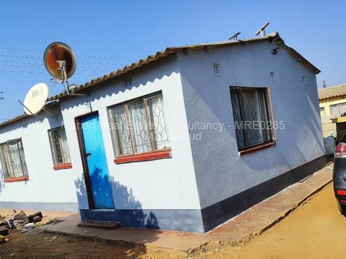 3 Bedroom House for Sale in Nkulumane, Bulawayo