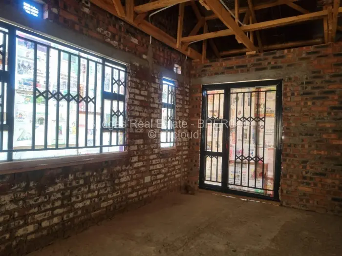 4 Bedroom House for Sale in Glen View, Harare