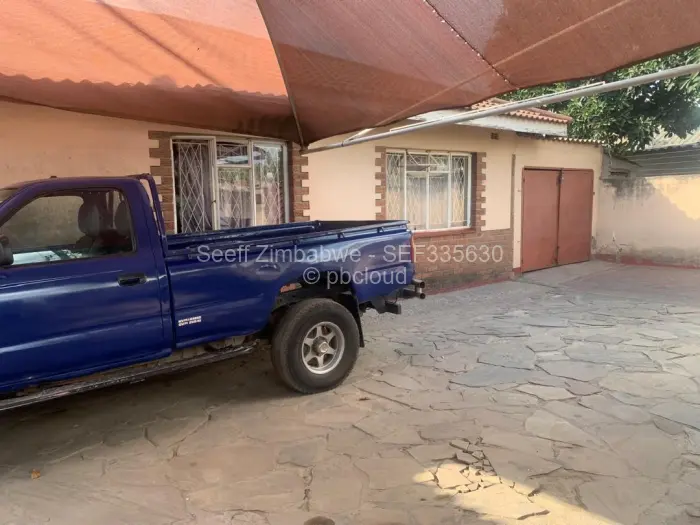 4 Bedroom House for Sale in Mainway Meadows, Harare