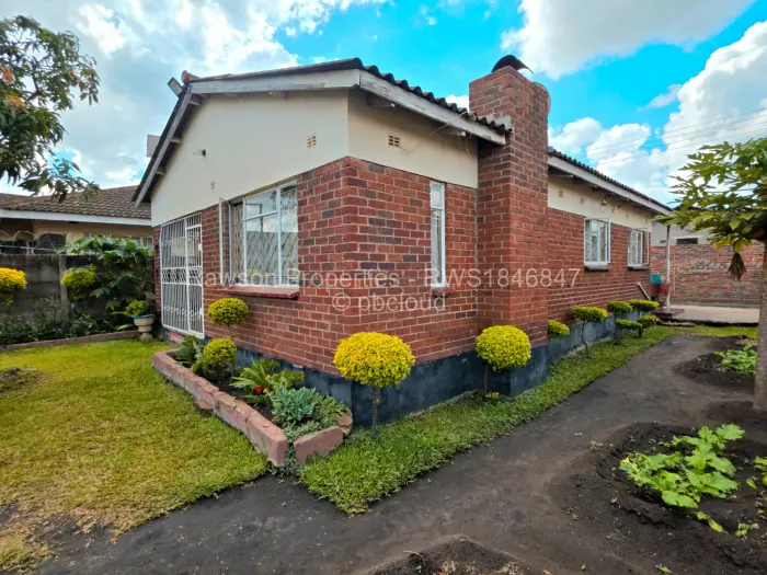 4 Bedroom House for Sale in Budiriro, Harare
