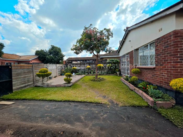 4 Bedroom House for Sale in Budiriro, Harare