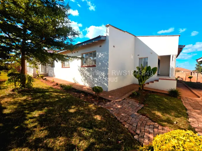 4 Bedroom House for Sale in Crowhill Views, Harare
