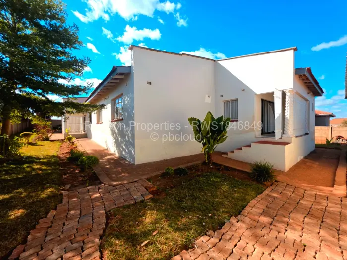 4 Bedroom House for Sale in Crowhill Views, Harare