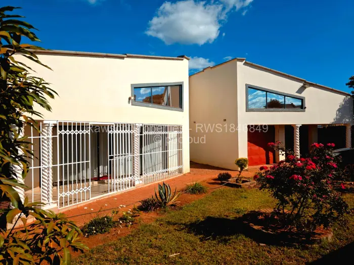 4 Bedroom House for Sale in Crowhill Views, Harare