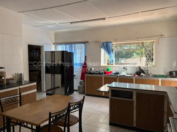 4 Bedroom House for Sale in Fortunes Gate, Bulawayo