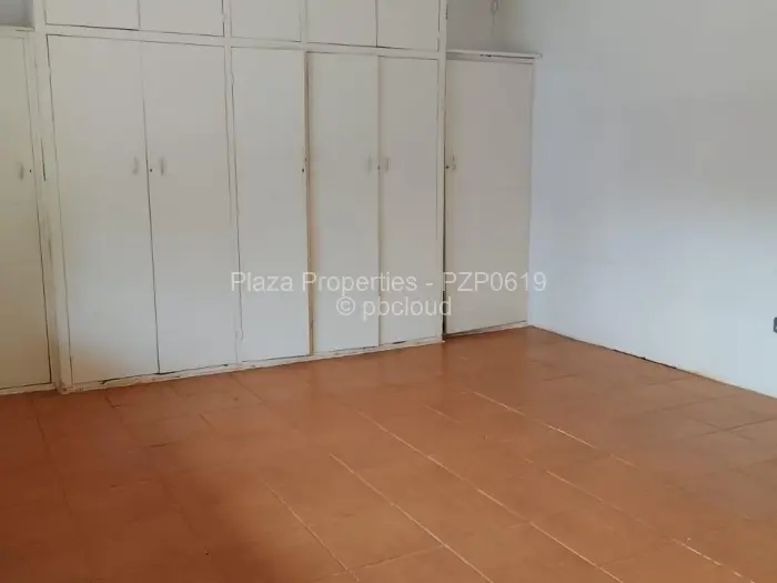 5 Bedroom House to Rent in Mount Pleasant