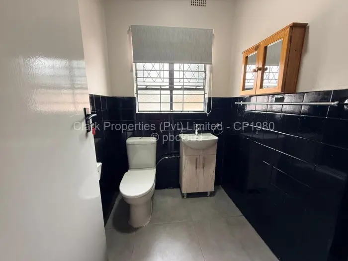 Office to Rent in Highlands