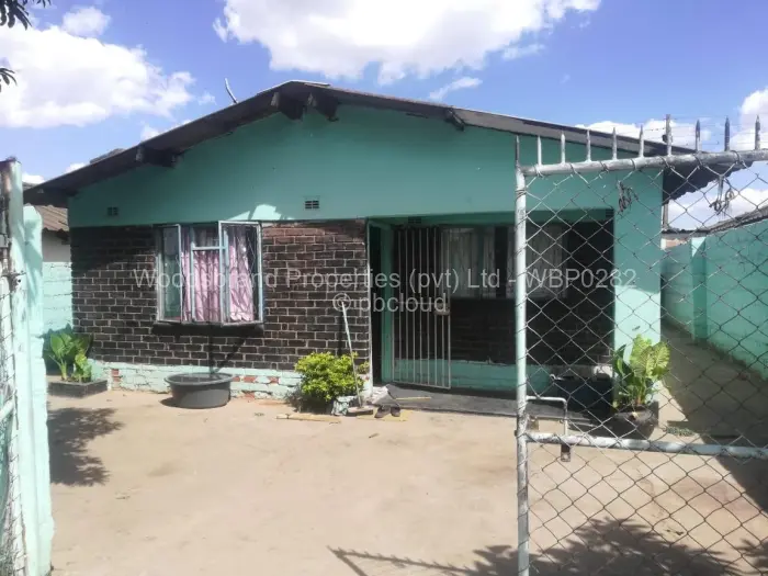 4 Bedroom House for Sale in Glen View, Harare