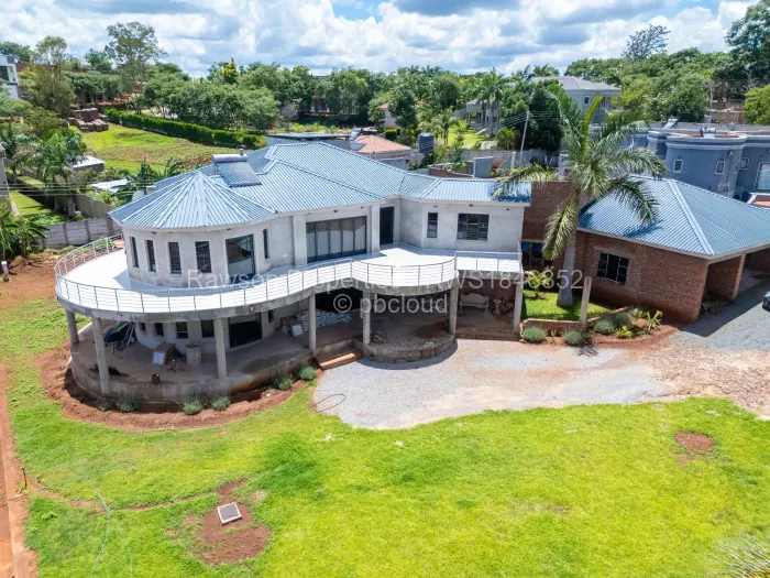 6 Bedroom House for Sale in Brookeview, Harare