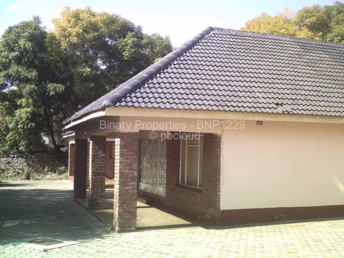 4 Bedroom House for Sale in Bulawayo City Centre, Bulawayo