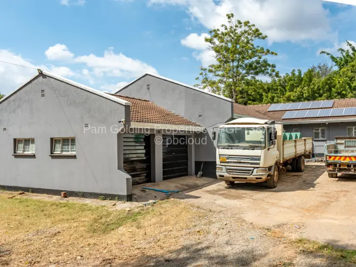 5 Bedroom House for Sale in Greendale North, Harare
