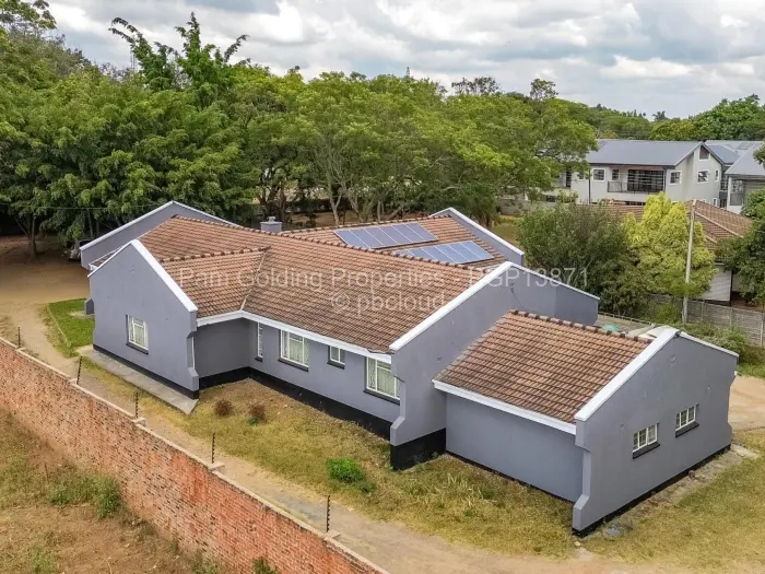 5 Bedroom House for Sale in Greendale North, Harare