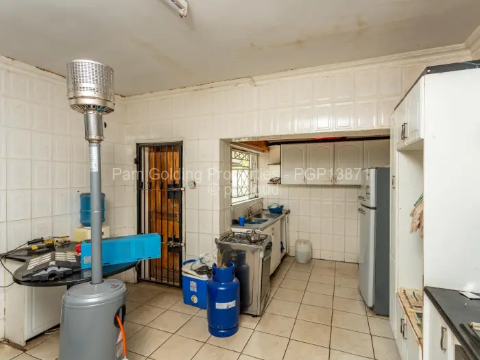 5 Bedroom House for Sale in Greendale North, Harare