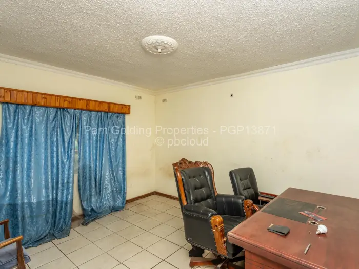 5 Bedroom House for Sale in Greendale North, Harare