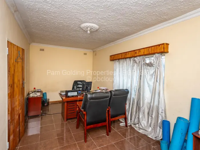 5 Bedroom House for Sale in Greendale North, Harare
