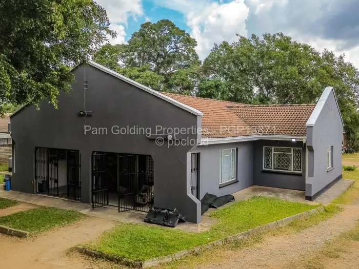 5 Bedroom House for Sale in Greendale North, Harare