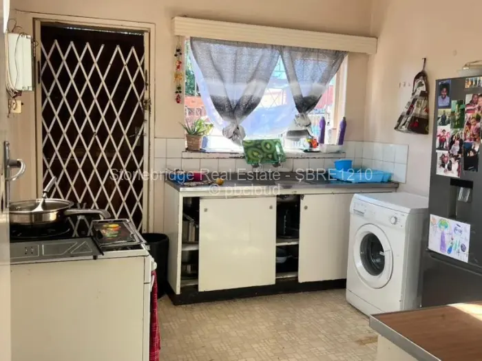 3 Bedroom House for Sale in Paddonhurst, Bulawayo