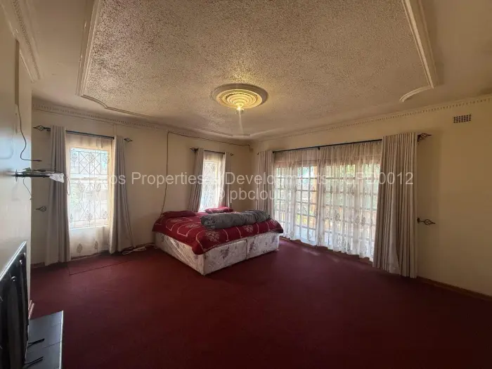 5 Bedroom House to Rent in Mount Pleasant Heights
