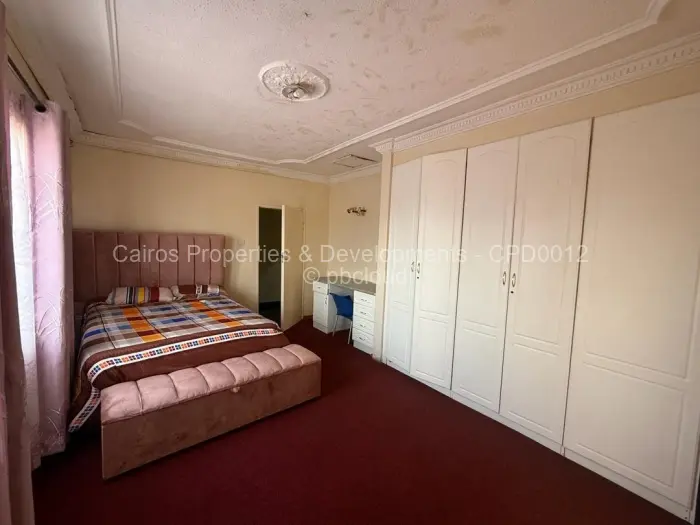 5 Bedroom House to Rent in Mount Pleasant Heights