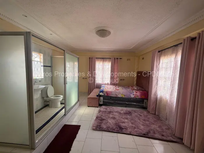 5 Bedroom House to Rent in Mount Pleasant Heights