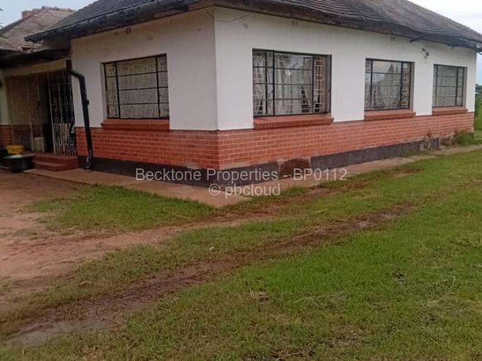 3 Bedroom House for Sale in Woodville, Bulawayo
