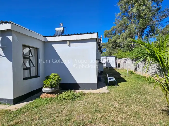 3 Bedroom House for Sale in Burnside, Bulawayo