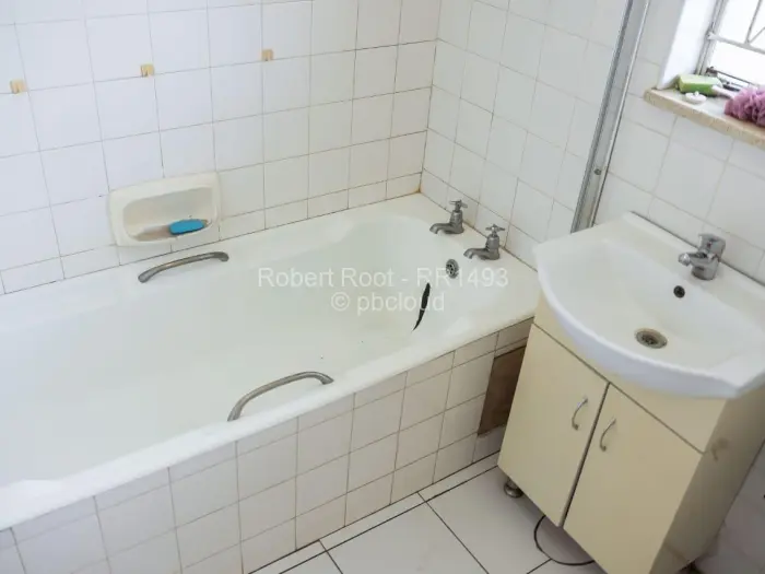 Flat/Apartment for Sale in Kensington, Harare