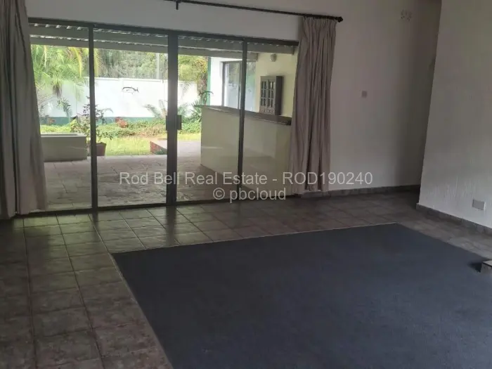 3 Bedroom Cottage/Garden Flat to Rent in Greendale North