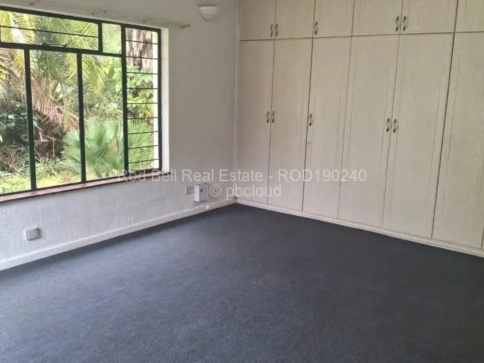 3 Bedroom Cottage/Garden Flat to Rent in Greendale North