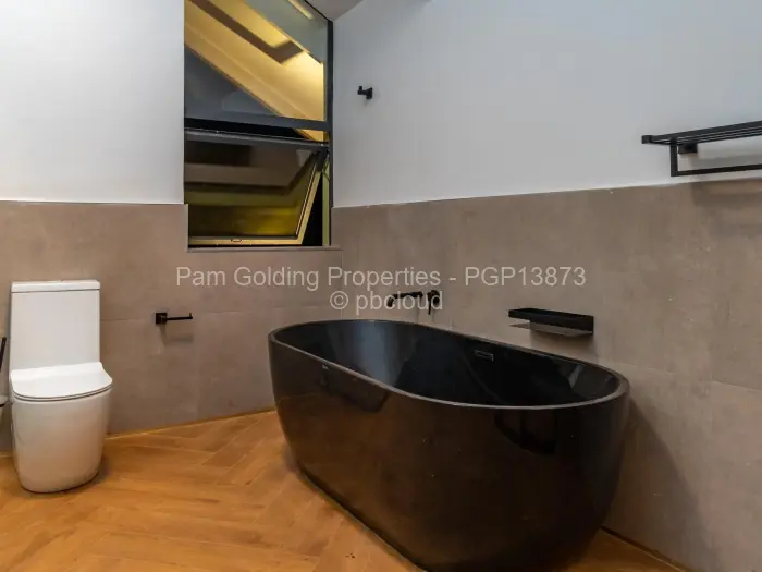 Flat/Apartment for Sale in Glen Lorne, Harare