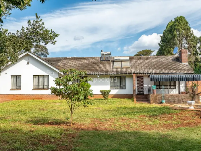 4 Bedroom House for Sale in Glen Lorne, Harare