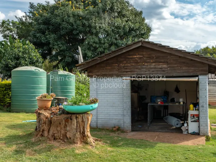 4 Bedroom House for Sale in Glen Lorne, Harare