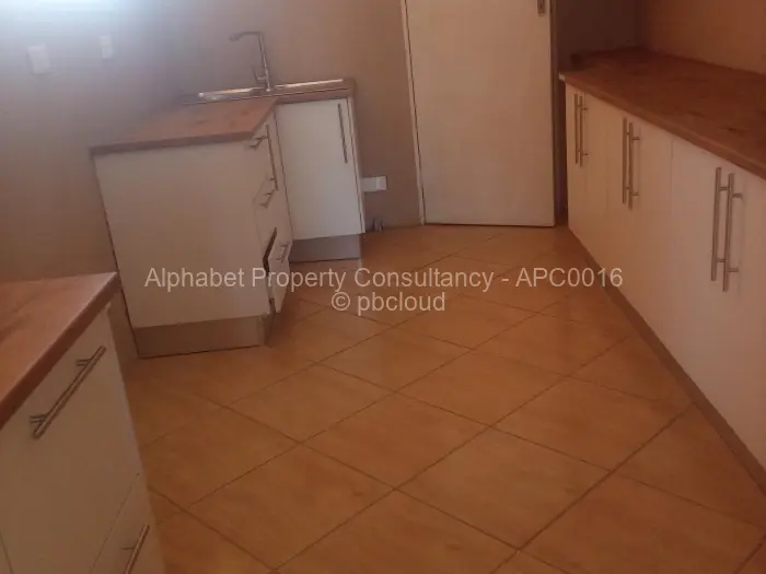 4 Bedroom House to Rent in Zimre Park, Harare