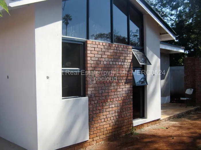Townhouse/Cluster for Sale in Mount Pleasant, Harare