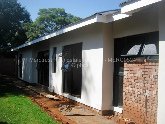 Townhouse/Cluster for Sale in Mount Pleasant, Harare